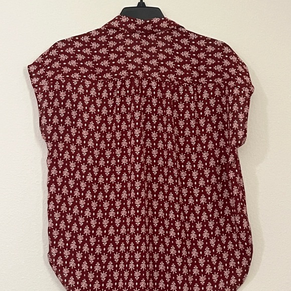LOFT Burgundy Printed Lightweight Short-Sleeve Button-Down Shirt, Size L - Picture 6 of 8